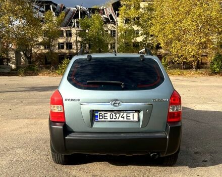Хендай Туксон 2006 у Миколаєві на Automoto.ua Зелений Хендай Туксон, об'ємом двигуна 2 л та пробігом 270 тис. км за 7500 $, фото 5 на Automoto.ua