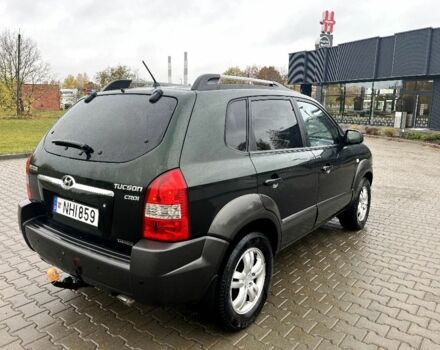 Хендай Туксон 2006 в Софиевке на Automoto.ua Зеленый Хендай Туксон, объемом двигателя 2 л и пробегом 280 тыс. км за 4300 $, фото 5 на Automoto.ua