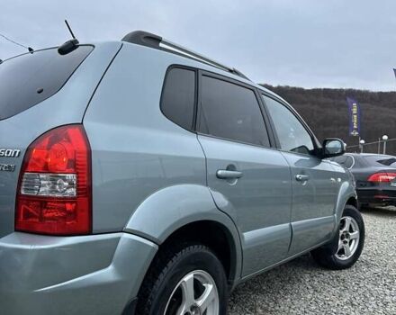 Зеленый Хендай Туксон, объемом двигателя 2 л и пробегом 190 тыс. км за 8450 $, фото 11 на Automoto.ua