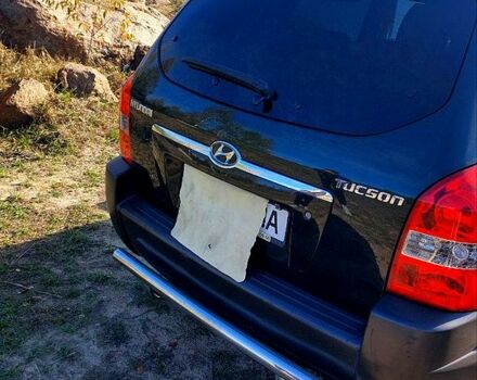 Зелений Хендай Туксон, об'ємом двигуна 2 л та пробігом 137 тис. км за 8500 $, фото 1 на Automoto.ua