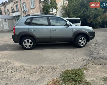 Хендай Туксон 2006 в Николаеве на Automoto.ua Зеленый Хендай Туксон, объемом двигателя 1.98 л и пробегом 234 тыс. км за 7700 $, фото 4 на Automoto.ua
