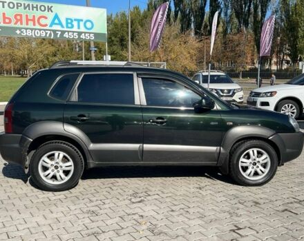Хендай Туксон 2006 в Кривом Роге на Automoto.ua Зеленый Хендай Туксон, объемом двигателя 2.7 л и пробегом 250 тыс. км за 7900 $, фото 6 на Automoto.ua