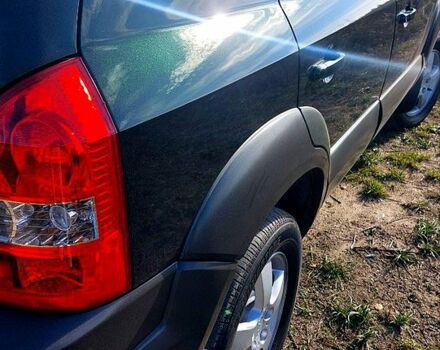 Зелений Хендай Туксон, об'ємом двигуна 2 л та пробігом 137 тис. км за 8500 $, фото 10 на Automoto.ua