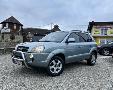 Зеленый Хендай Туксон, объемом двигателя 2 л и пробегом 190 тыс. км за 8450 $, фото 3 на Automoto.ua