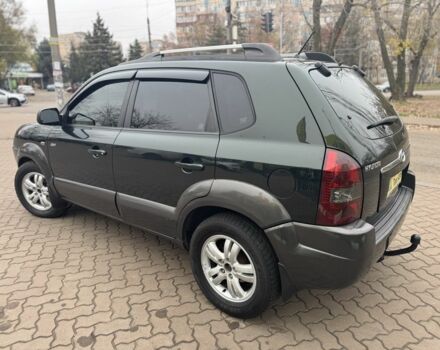 Зеленый Хендай Туксон, объемом двигателя 2.7 л и пробегом 250 тыс. км за 7850 $, фото 4 на Automoto.ua