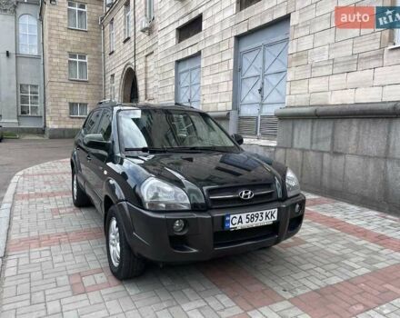 Зелений Хендай Туксон, об'ємом двигуна 2 л та пробігом 211 тис. км за 7400 $, фото 17 на Automoto.ua