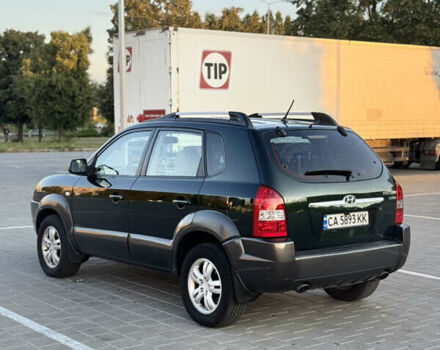 Зелений Хендай Туксон, об'ємом двигуна 1.99 л та пробігом 204 тис. км за 7800 $, фото 2 на Automoto.ua