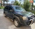 Зелений Хендай Туксон, об'ємом двигуна 1.98 л та пробігом 304 тис. км за 7500 $, фото 1 на Automoto.ua