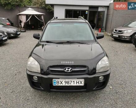 Зеленый Хендай Туксон, объемом двигателя 1.98 л и пробегом 363 тыс. км за 7400 $, фото 1 на Automoto.ua