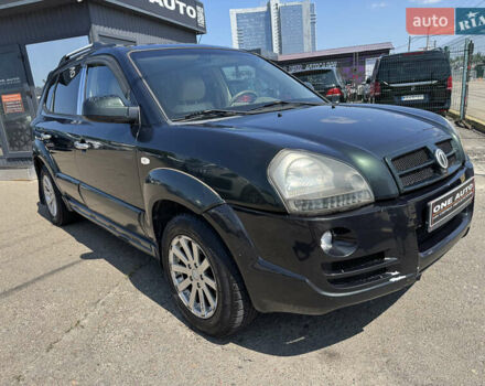 Зелений Хендай Туксон, об'ємом двигуна 2.66 л та пробігом 312 тис. км за 4990 $, фото 5 на Automoto.ua