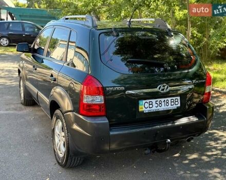 Хендай Туксон 2007 у Чернігові на Automoto.ua Зелений Хендай Туксон, об'ємом двигуна 2 л та пробігом 185 тис. км за 7500 $, фото 32 на Automoto.ua