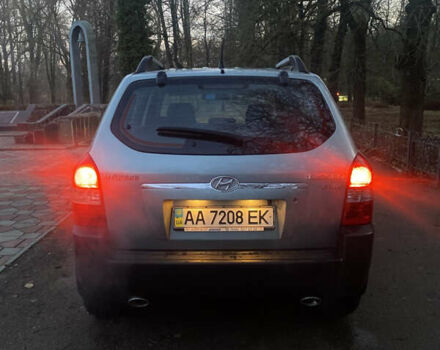 Зеленый Хендай Туксон, объемом двигателя 2 л и пробегом 223 тыс. км за 7950 $, фото 16 на Automoto.ua