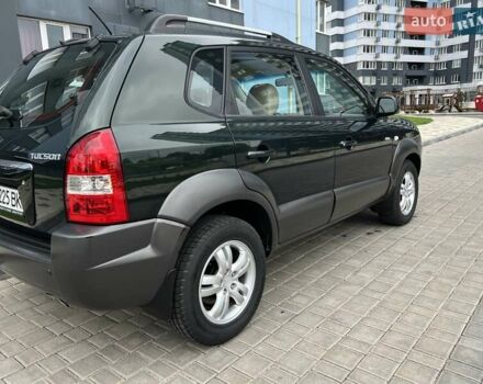 Зеленый Хендай Туксон, объемом двигателя 2 л и пробегом 82 тыс. км за 9950 $, фото 47 на Automoto.ua