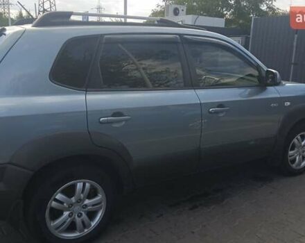 Зелений Хендай Туксон, об'ємом двигуна 1.98 л та пробігом 137 тис. км за 8200 $, фото 3 на Automoto.ua