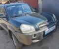 Зелений Хендай Туксон, об'ємом двигуна 1.98 л та пробігом 189 тис. км за 8500 $, фото 4 на Automoto.ua
