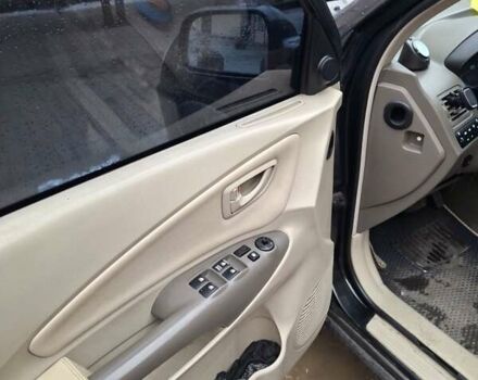 Зелений Хендай Туксон, об'ємом двигуна 1.98 л та пробігом 280 тис. км за 8500 $, фото 8 на Automoto.ua