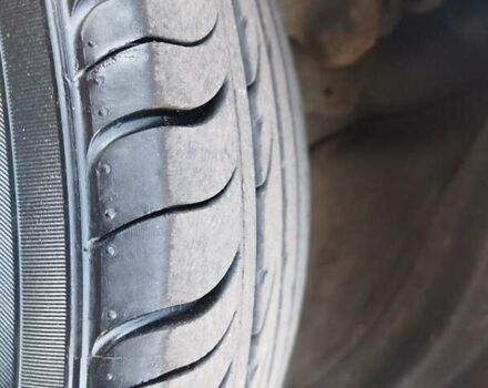Хендай Туксон 2007 у Чернігові на Automoto.ua Зелений Хендай Туксон, об'ємом двигуна 2 л та пробігом 185 тис. км за 7500 $, фото 38 на Automoto.ua