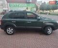 Зеленый Хендай Туксон, объемом двигателя 2 л и пробегом 225 тыс. км за 6100 $, фото 7 на Automoto.ua