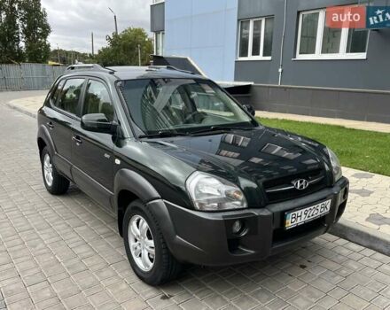 Зеленый Хендай Туксон, объемом двигателя 2 л и пробегом 82 тыс. км за 9950 $, фото 53 на Automoto.ua