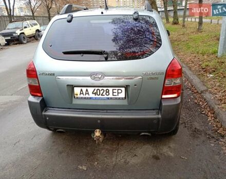 Зелений Хендай Туксон, об'ємом двигуна 1.99 л та пробігом 218 тис. км за 6500 $, фото 10 на Automoto.ua
