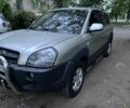 Зеленый Хендай Туксон, объемом двигателя 2 л и пробегом 227 тыс. км за 7200 $, фото 2 на Automoto.ua