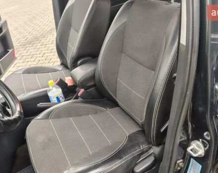 Зелений Хендай Туксон, об'ємом двигуна 1.98 л та пробігом 245 тис. км за 7800 $, фото 28 на Automoto.ua