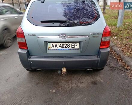 Зелений Хендай Туксон, об'ємом двигуна 1.99 л та пробігом 218 тис. км за 6500 $, фото 6 на Automoto.ua
