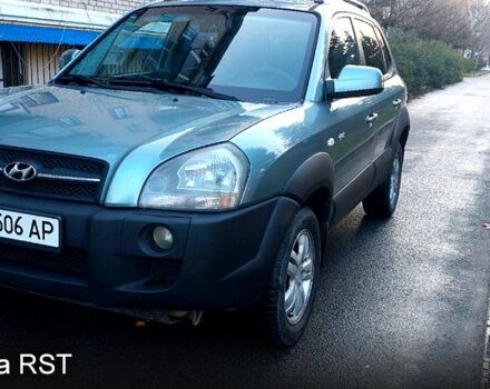 Зелений Хендай Туксон, об'ємом двигуна 2 л та пробігом 227 тис. км за 7800 $, фото 5 на Automoto.ua