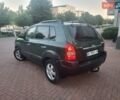Зеленый Хендай Туксон, объемом двигателя 2 л и пробегом 225 тыс. км за 6100 $, фото 4 на Automoto.ua