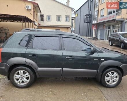 Зелений Хендай Туксон, об'ємом двигуна 1.98 л та пробігом 280 тис. км за 8500 $, фото 5 на Automoto.ua