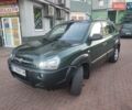 Зеленый Хендай Туксон, объемом двигателя 2 л и пробегом 225 тыс. км за 6100 $, фото 2 на Automoto.ua