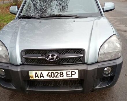 Зелений Хендай Туксон, об'ємом двигуна 1.99 л та пробігом 218 тис. км за 6500 $, фото 12 на Automoto.ua