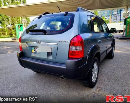 Хендай Туксон 2007 у Дніпро (Дніпропетровську) на Automoto.ua Зелений Хендай Туксон, об'ємом двигуна 2 л та пробігом 119 тис. км за 8200 $, фото 1 на Automoto.ua