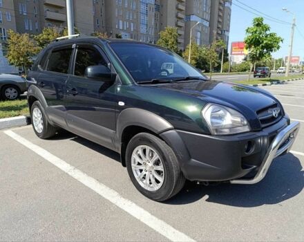 Зелений Хендай Туксон, об'ємом двигуна 2 л та пробігом 203 тис. км за 7200 $, фото 1 на Automoto.ua