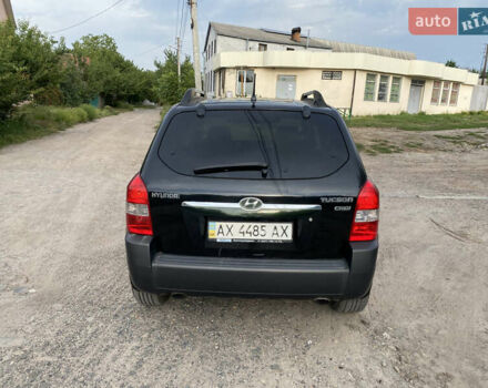 Зелений Хендай Туксон, об'ємом двигуна 2 л та пробігом 300 тис. км за 5850 $, фото 5 на Automoto.ua