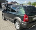 Зеленый Хендай Туксон, объемом двигателя 2 л и пробегом 208 тыс. км за 8700 $, фото 4 на Automoto.ua