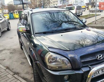 Зелений Хендай Туксон, об'ємом двигуна 1.98 л та пробігом 245 тис. км за 7800 $, фото 1 на Automoto.ua