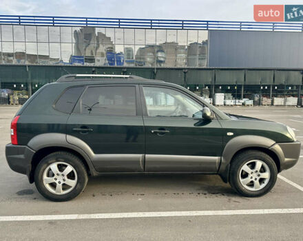Зелений Хендай Туксон, об'ємом двигуна 1.98 л та пробігом 156 тис. км за 7999 $, фото 5 на Automoto.ua