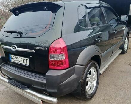 Зеленый Хендай Туксон, объемом двигателя 2 л и пробегом 108 тыс. км за 8700 $, фото 13 на Automoto.ua