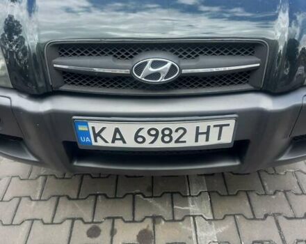 Зеленый Хендай Туксон, объемом двигателя 1.98 л и пробегом 270 тыс. км за 8100 $, фото 1 на Automoto.ua