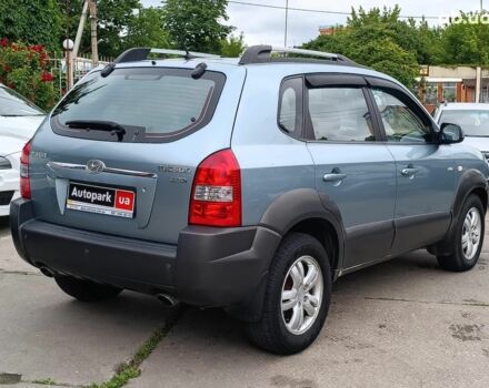 Зеленый Хендай Туксон, объемом двигателя 2 л и пробегом 314 тыс. км за 7790 $, фото 6 на Automoto.ua