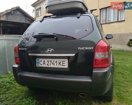Зелений Хендай Туксон, об'ємом двигуна 2 л та пробігом 94 тис. км за 9000 $, фото 2 на Automoto.ua