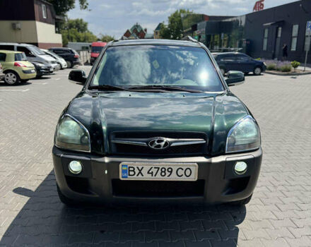 Зеленый Хендай Туксон, объемом двигателя 2.66 л и пробегом 200 тыс. км за 8199 $, фото 1 на Automoto.ua