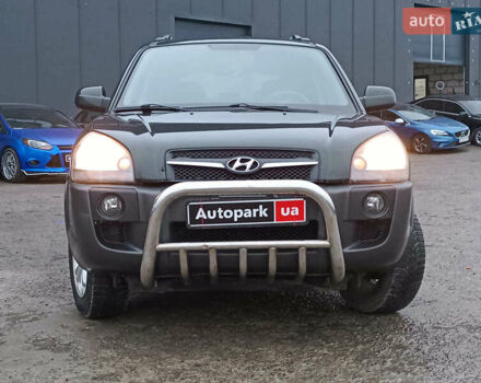 Зеленый Хендай Туксон, объемом двигателя 2 л и пробегом 223 тыс. км за 7290 $, фото 1 на Automoto.ua