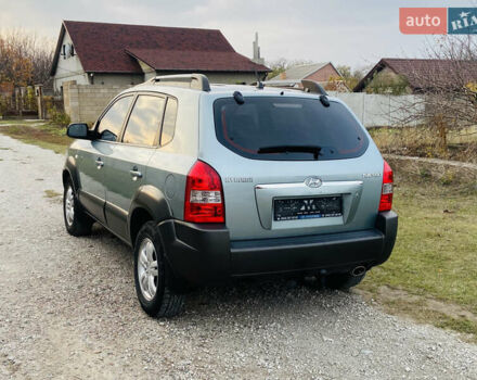 Зеленый Хендай Туксон, объемом двигателя 0 л и пробегом 109 тыс. км за 9500 $, фото 5 на Automoto.ua