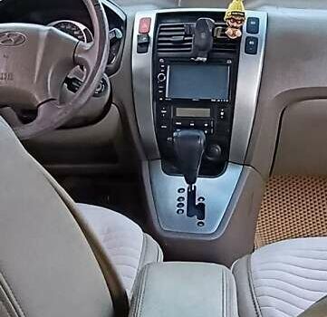 Хендай Туксон 2008 в Одессе на Automoto.ua Зеленый Хендай Туксон, объемом двигателя 2.66 л и пробегом 197 тыс. км за 8800 $, фото 8 на Automoto.ua