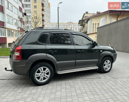 Зеленый Хендай Туксон, объемом двигателя 2 л и пробегом 140 тыс. км за 8100 $, фото 16 на Automoto.ua