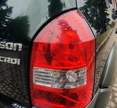 Зеленый Хендай Туксон, объемом двигателя 2 л и пробегом 115 тыс. км за 8500 $, фото 37 на Automoto.ua