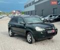 Зеленый Хендай Туксон, объемом двигателя 2 л и пробегом 302 тыс. км за 6990 $, фото 2 на Automoto.ua