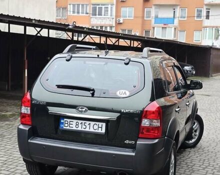 Зеленый Хендай Туксон, объемом двигателя 1.98 л и пробегом 178 тыс. км за 8900 $, фото 13 на Automoto.ua